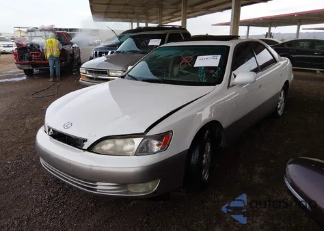 1997 Lexus Es 300 из США, поврежденный, VIN JT8BF22G4V5012559